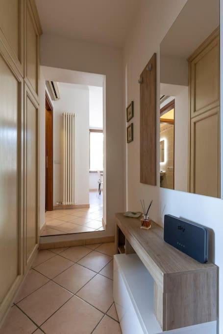 Residenza Sirtori Free Parking Lägenhet Verona Exteriör bild