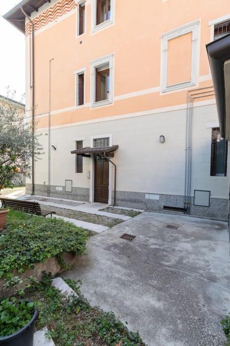 Residenza Sirtori Free Parking Lägenhet Verona Exteriör bild